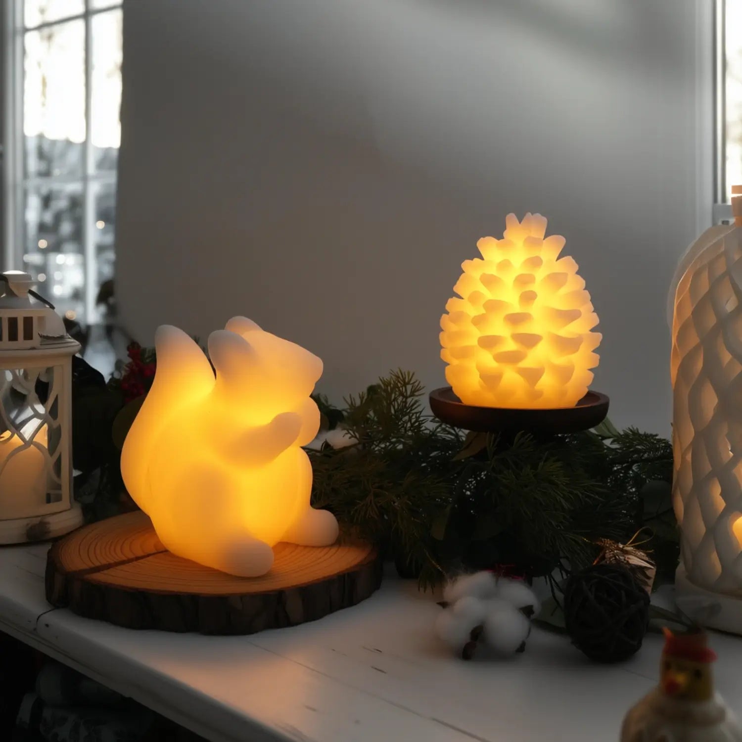 Squirrel Wax Candle – 4.2" Width