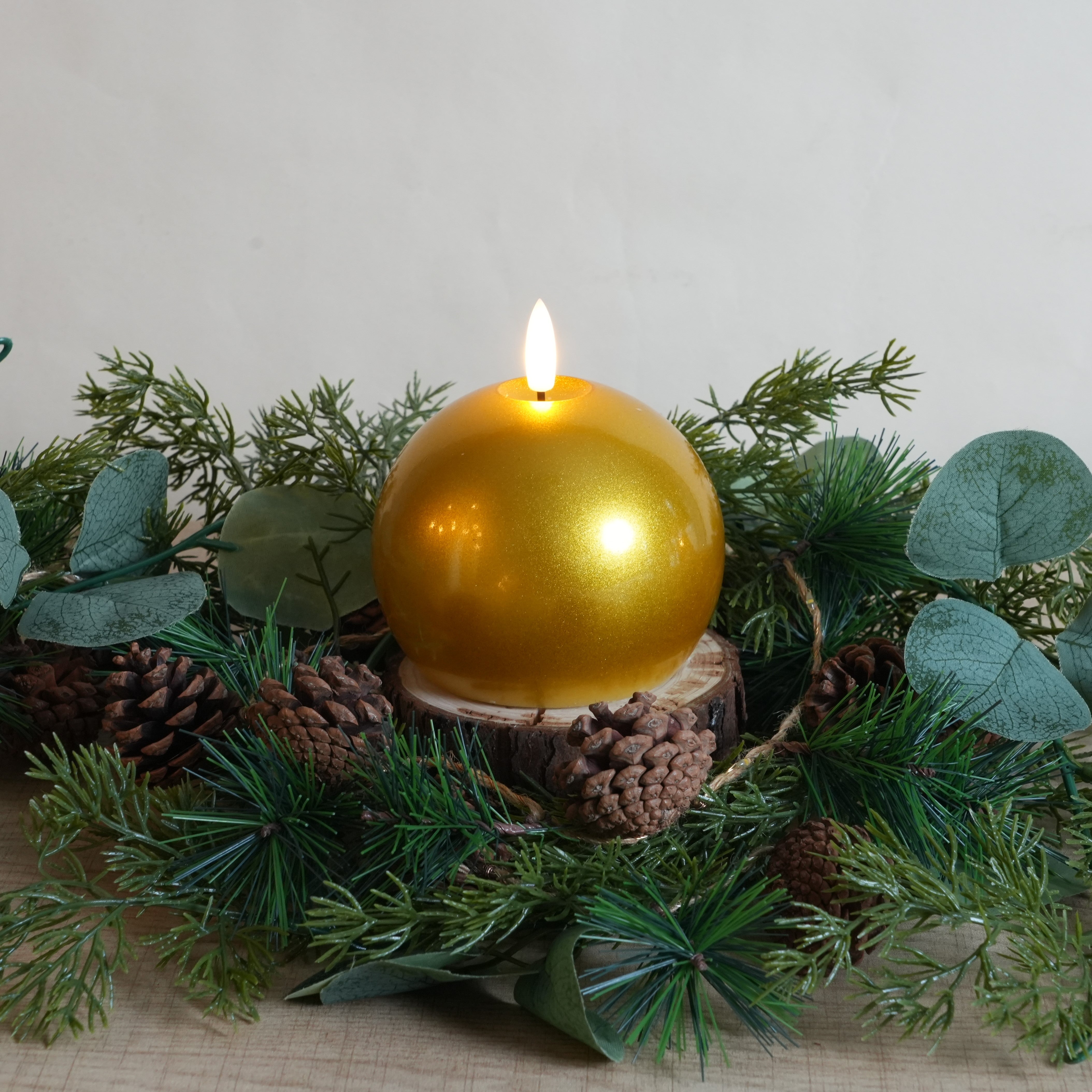 Shiny Sphere Candle