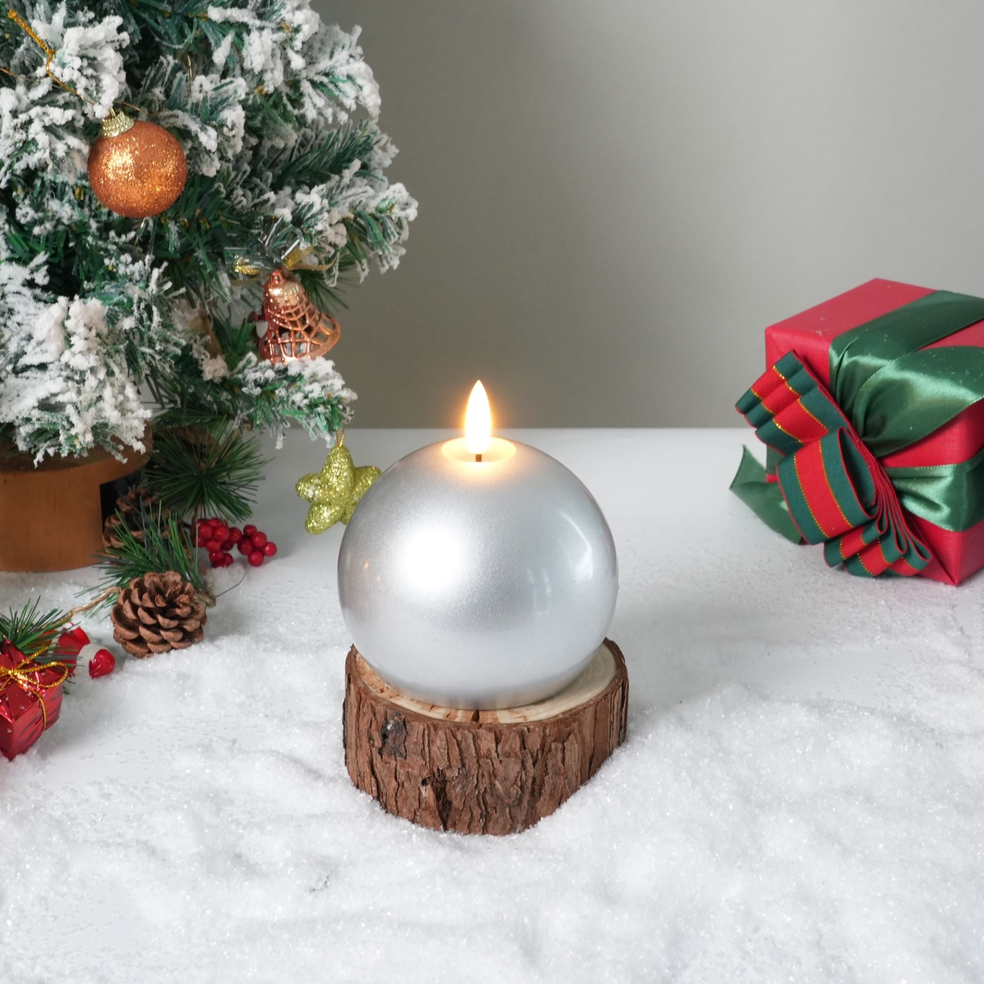 Shiny Sphere Candle