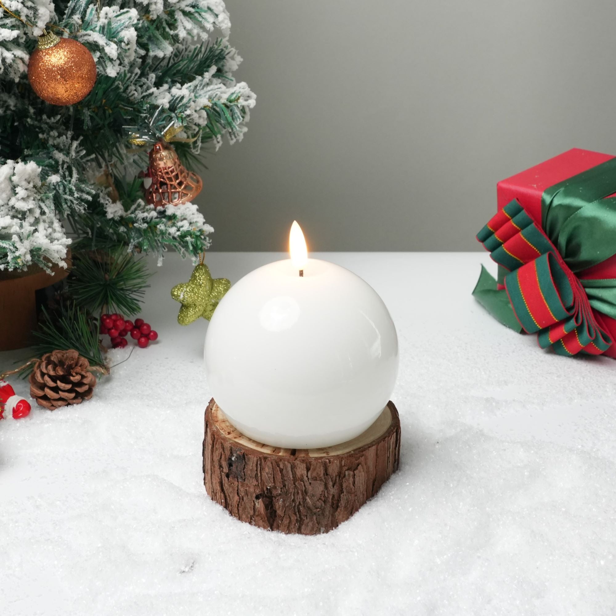 Shiny Sphere Candle