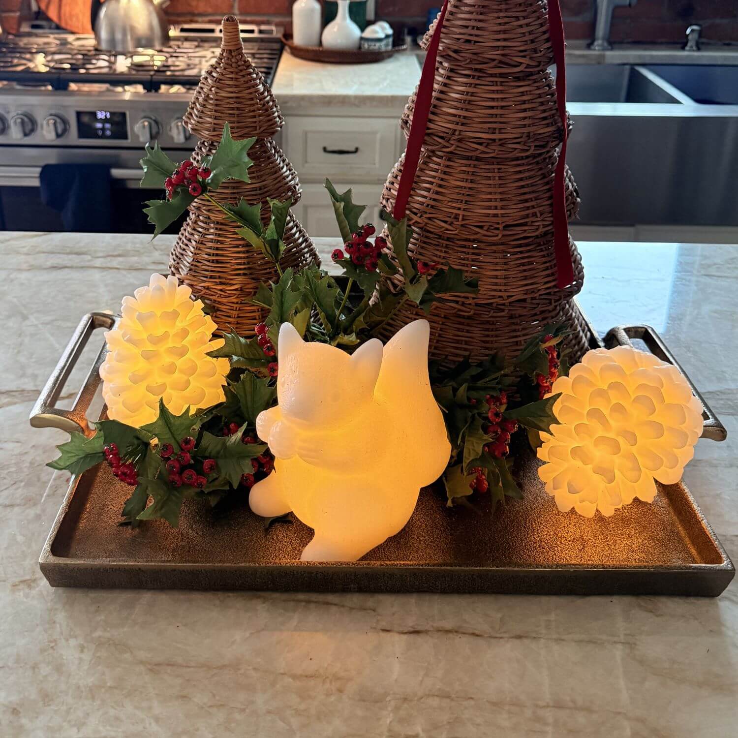 Squirrel Wax Candle – 4.2" Width